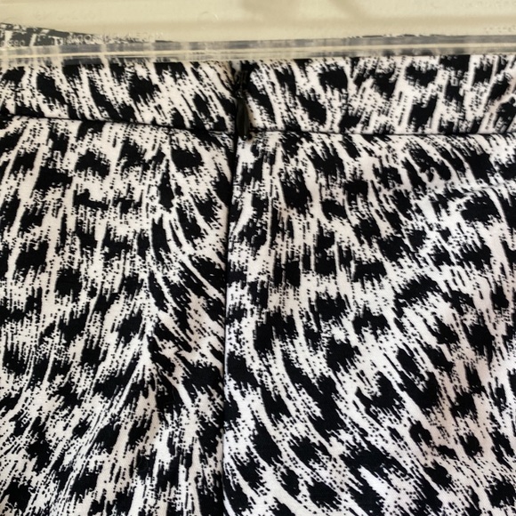 🎉HP👉NWT Michael Kors Print Mini Skirt - Picture 3 of 10